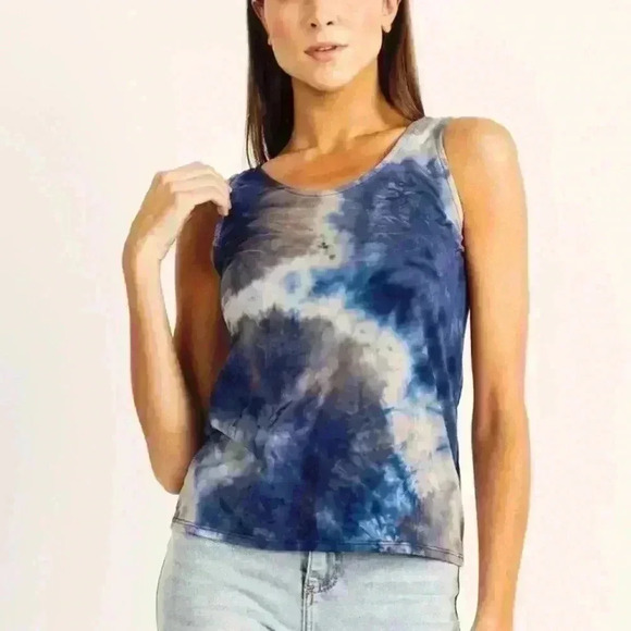 🚨BUNDLE🚨Super Soft YANKAK Tank Tops ~L ~ NWT! - Picture 10 of 10